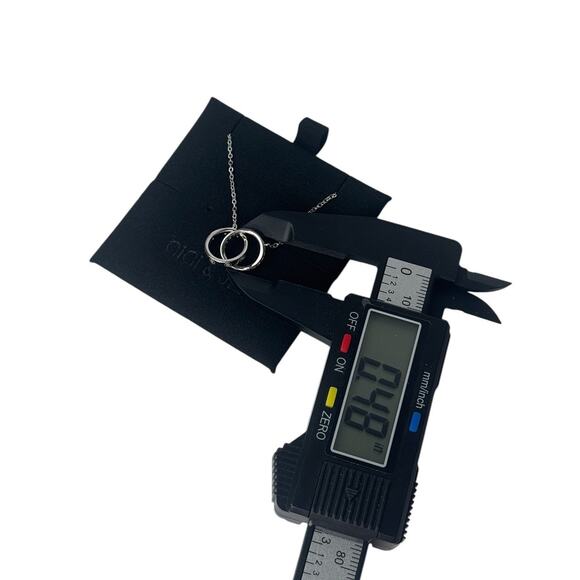 Unbreakable Bond two ring Interlocking Circle Silver Necklace - Picture 5 of 5